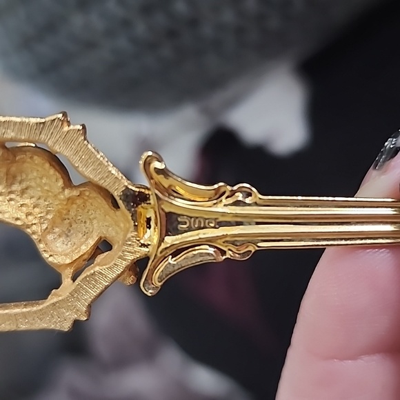 Vintage Diamond Cut Brass Unicorn Novelty Desktop Call Bell - Picture 10 of 10